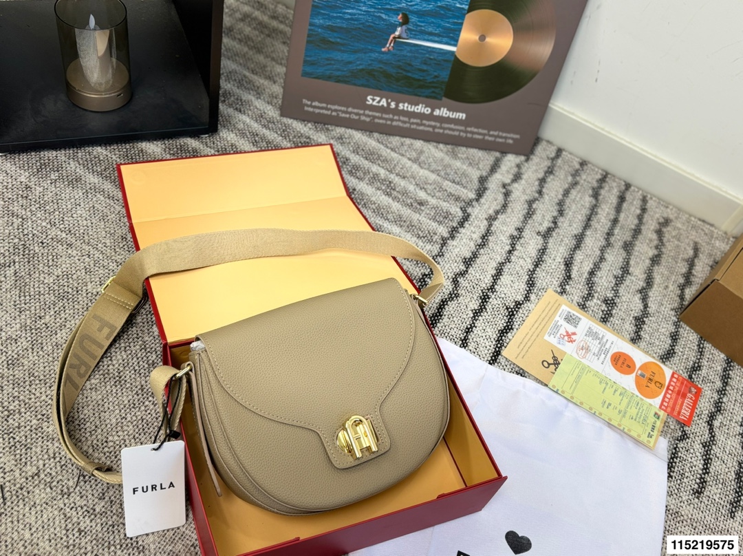 Luxury p160 24 20 FURLA Bag