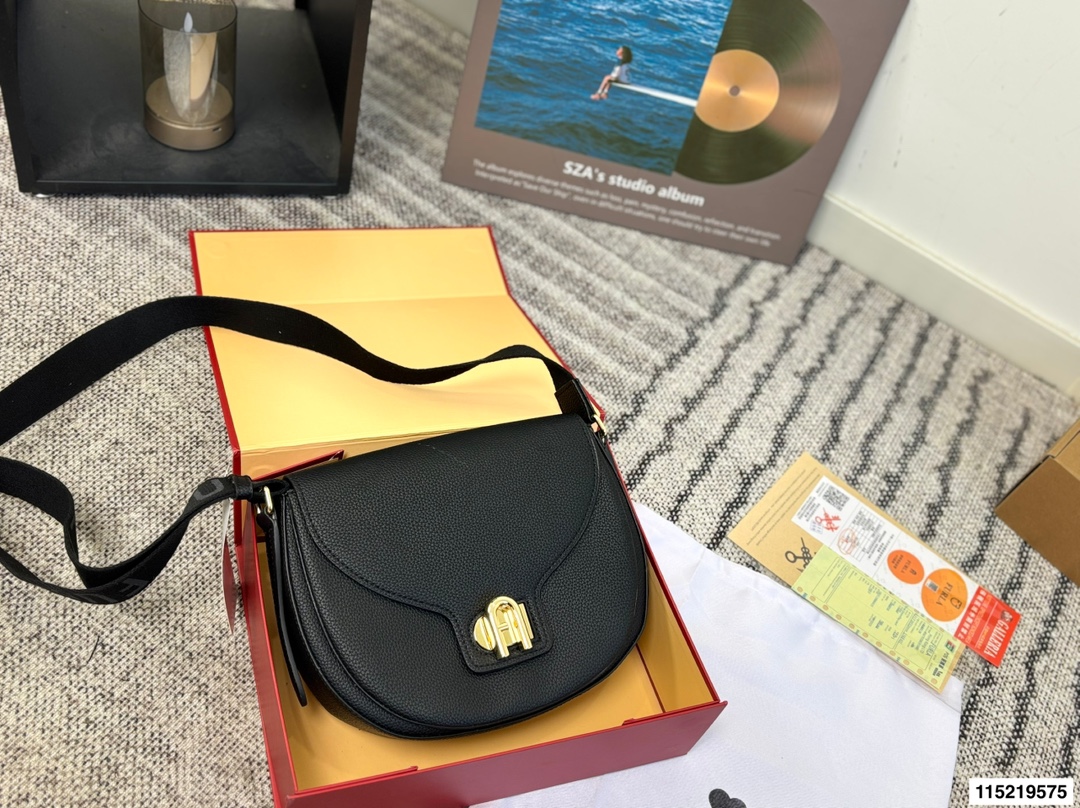 Luxury p160 24 20 FURLA Bag