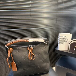 Louis Vuitton P205 bag Bags