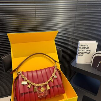 Fendi P235 FF 30 shoulder bag Bags