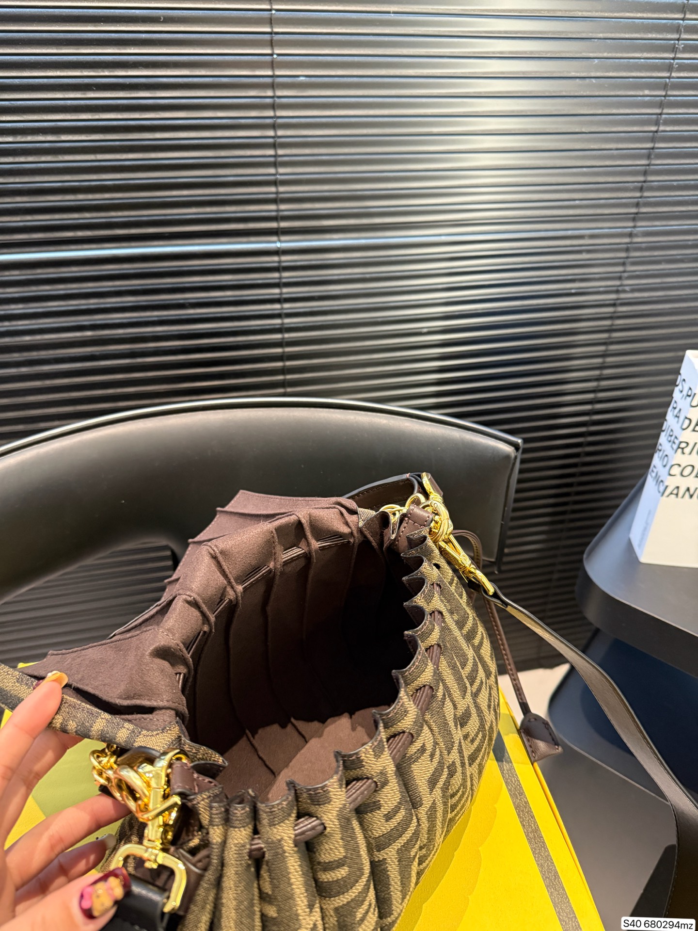 Fendi P235 FF 29 20 Bag