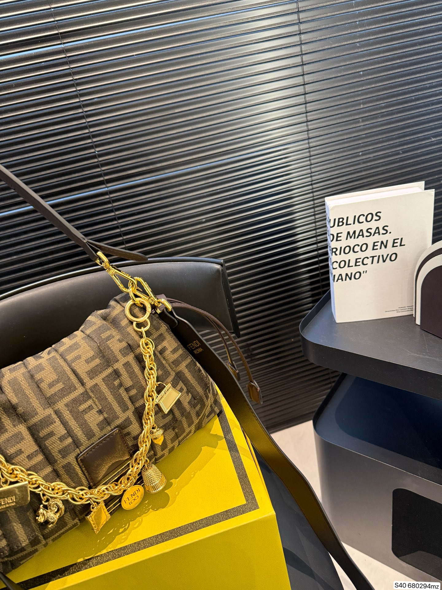 Fendi P235 FF 29 20 Bag