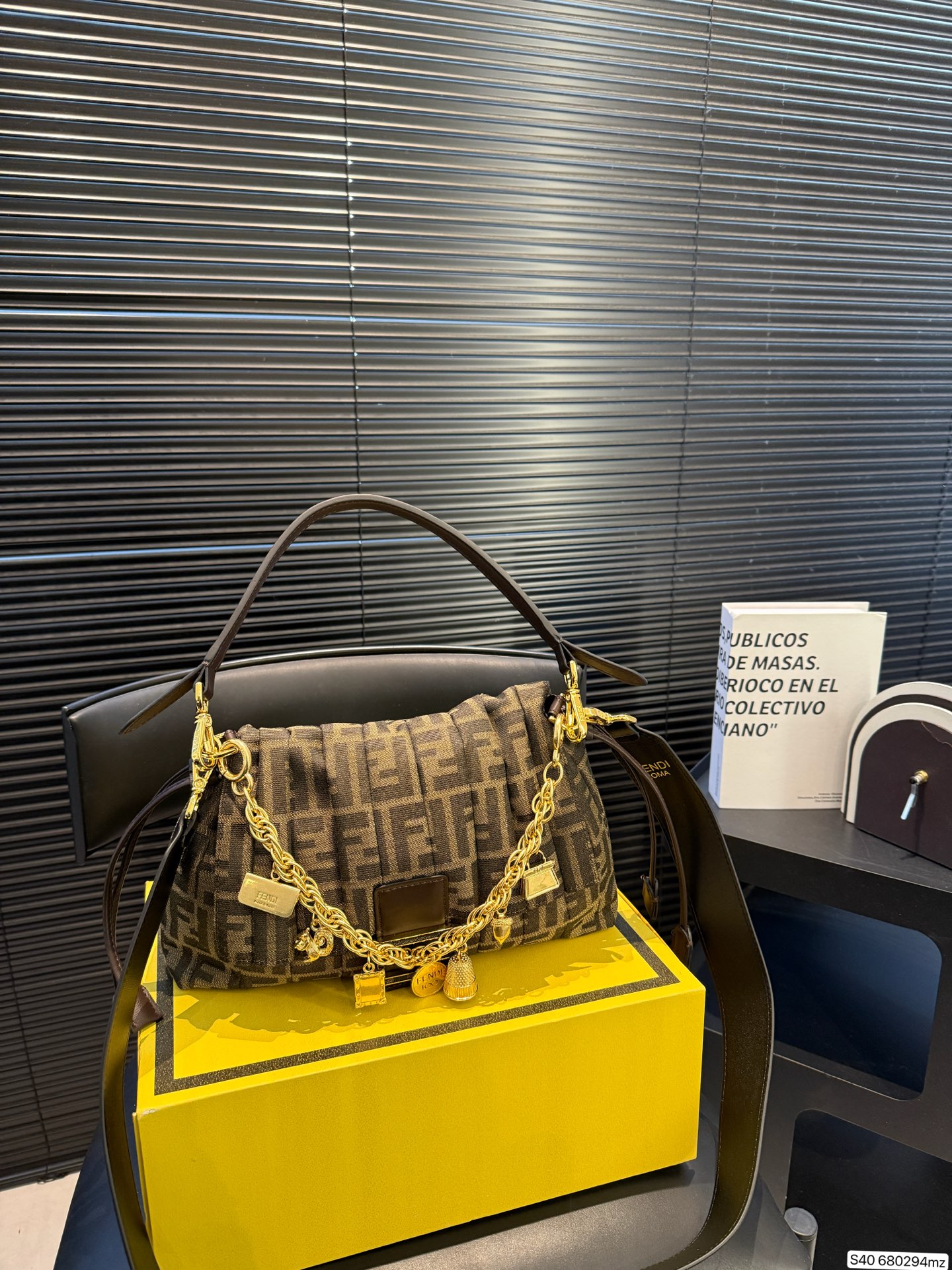 Fendi P235 FF 29 20 Bag