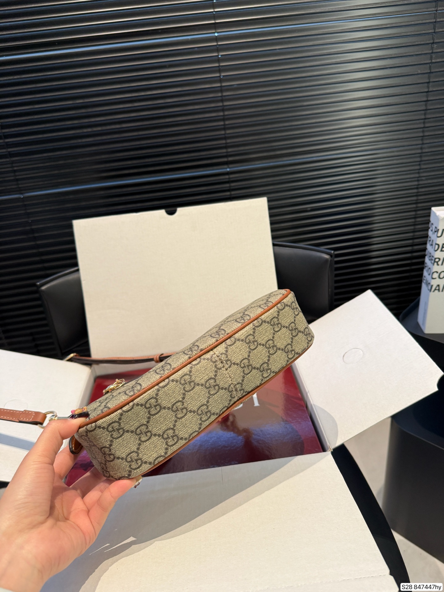 Gucci P175 GG Emblem 24 12 Bag Canvas
