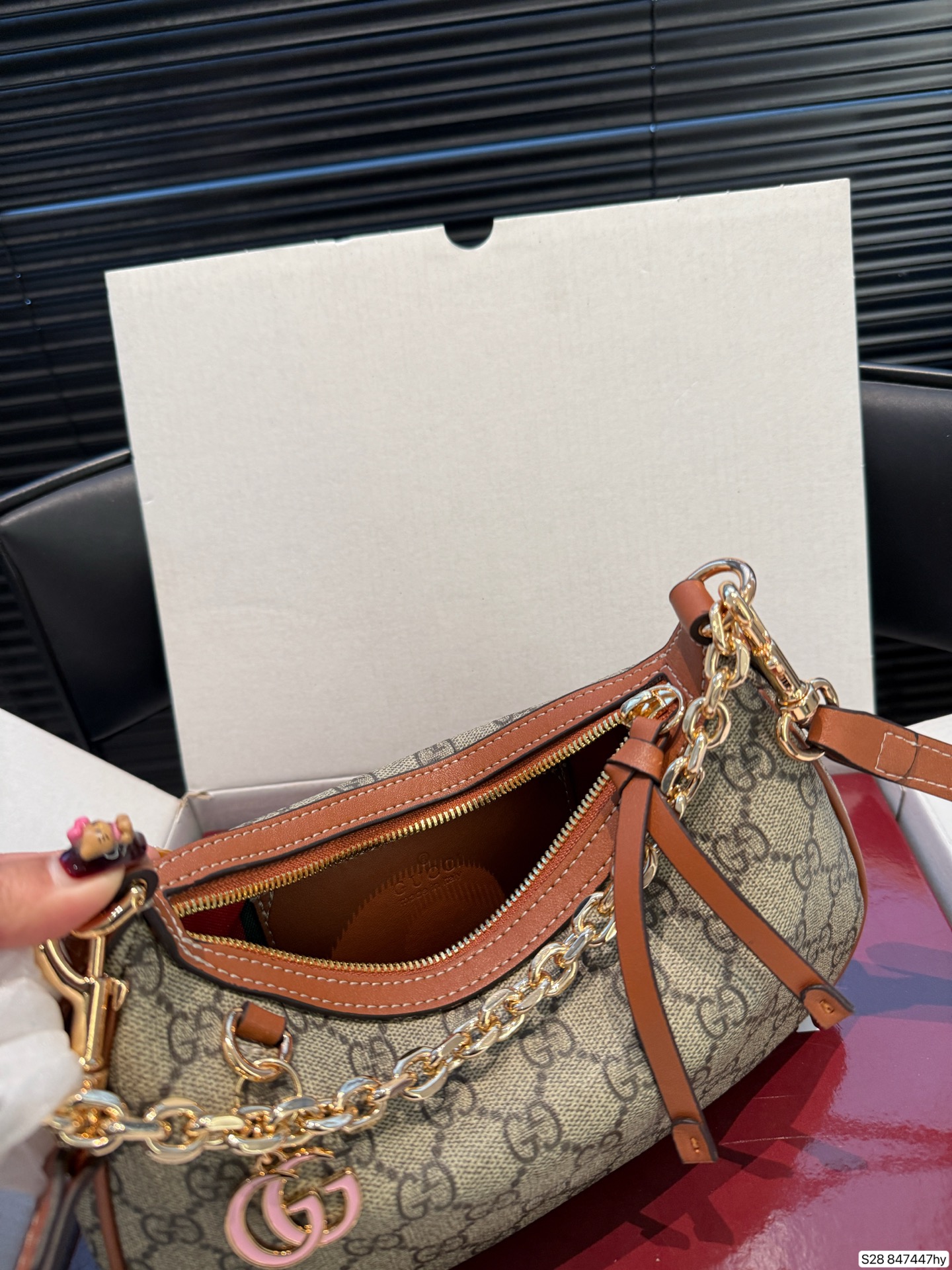 Gucci P175 GG Emblem 24 12 Bag Canvas
