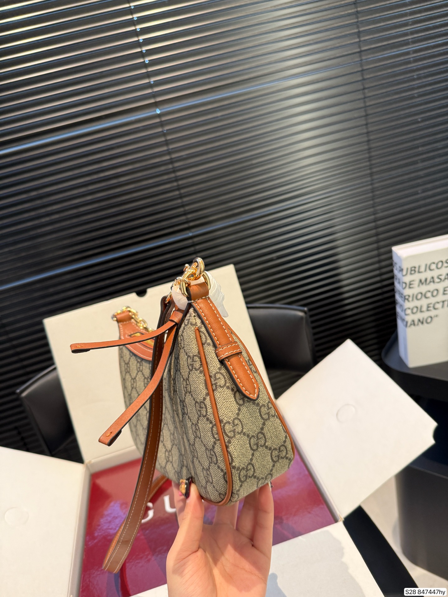 Gucci P175 GG Emblem 24 12 Bag Canvas