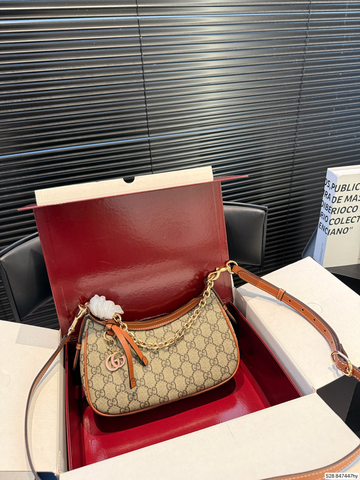 Gucci P175 GG Emblem 24 12 Bag Canvas
