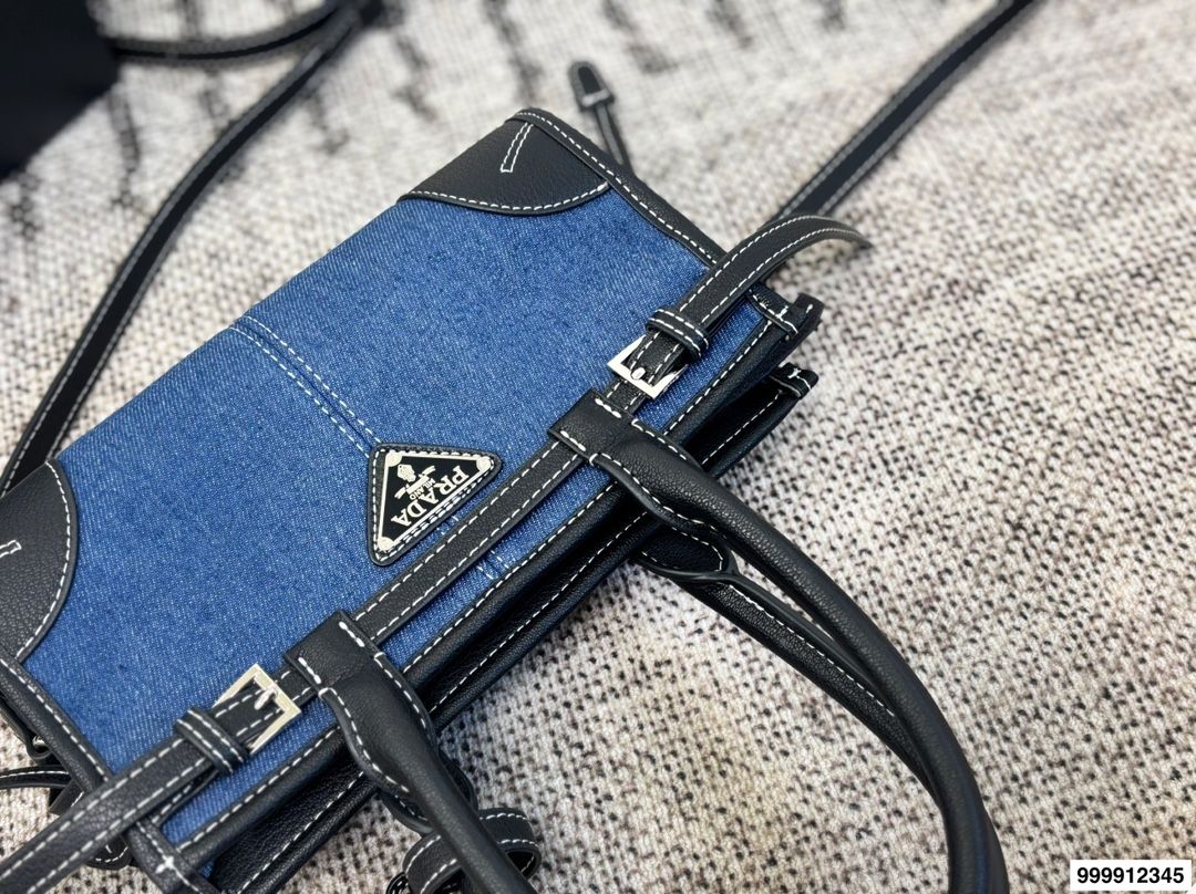 Prada p140 LUS soft 24 Crossbody Bag