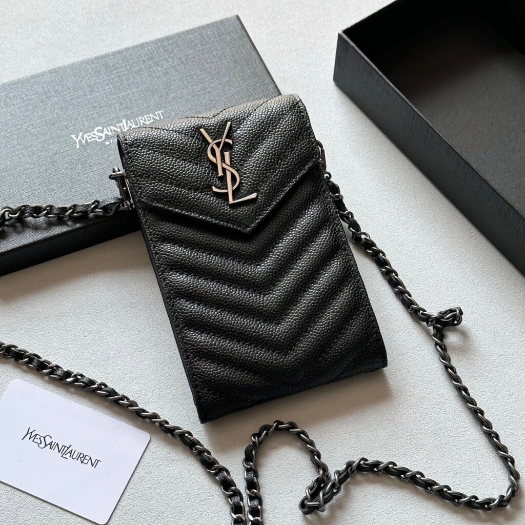 Saint Laurent Black Leather Bag 18 x 11 cm editorial product context 1