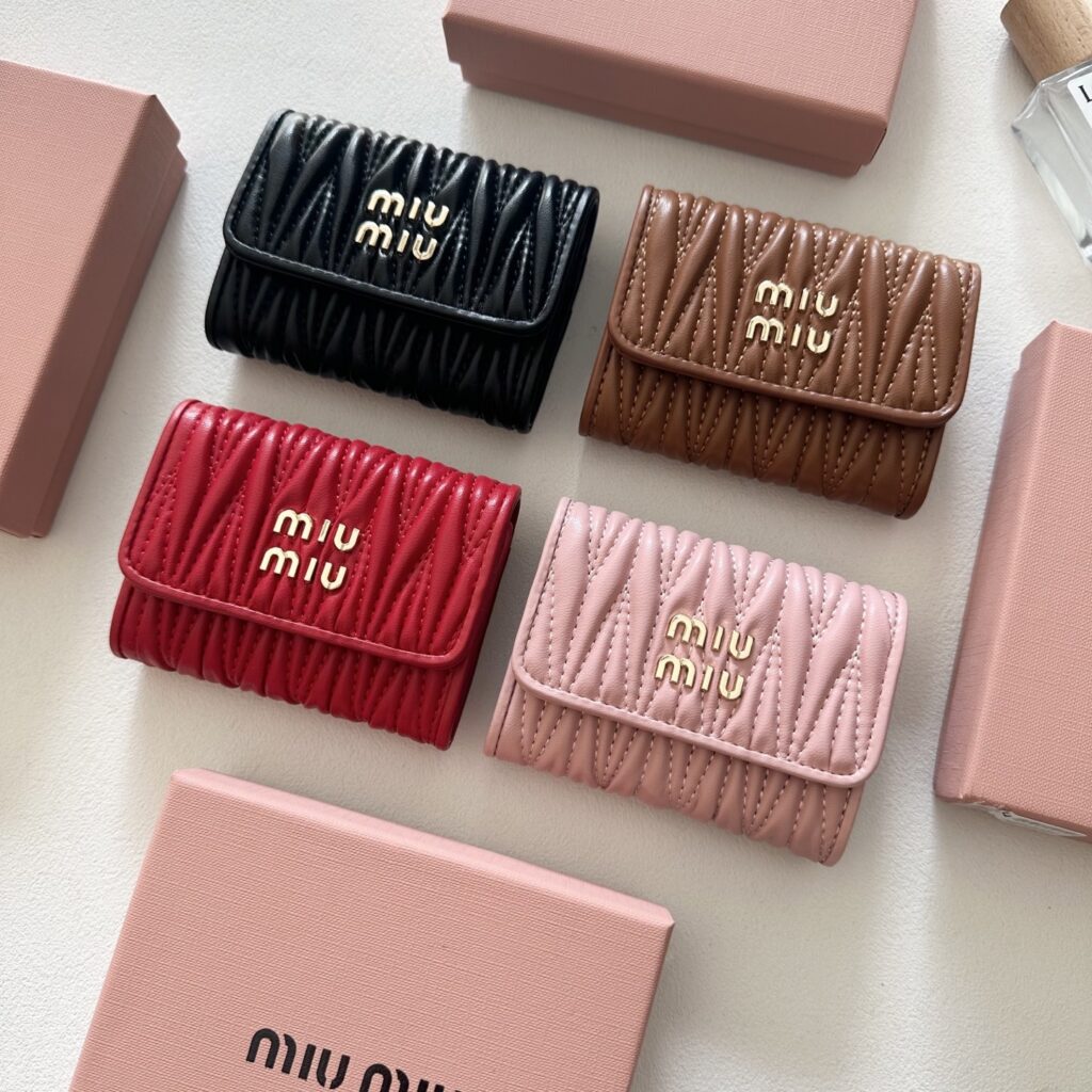 Designer Card Holder 10 x 9 cm editorial product context 2