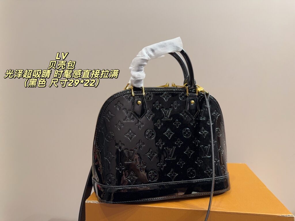 Louis Vuitton P145 29 22 Bag 29 x 22 cm editorial product context 3