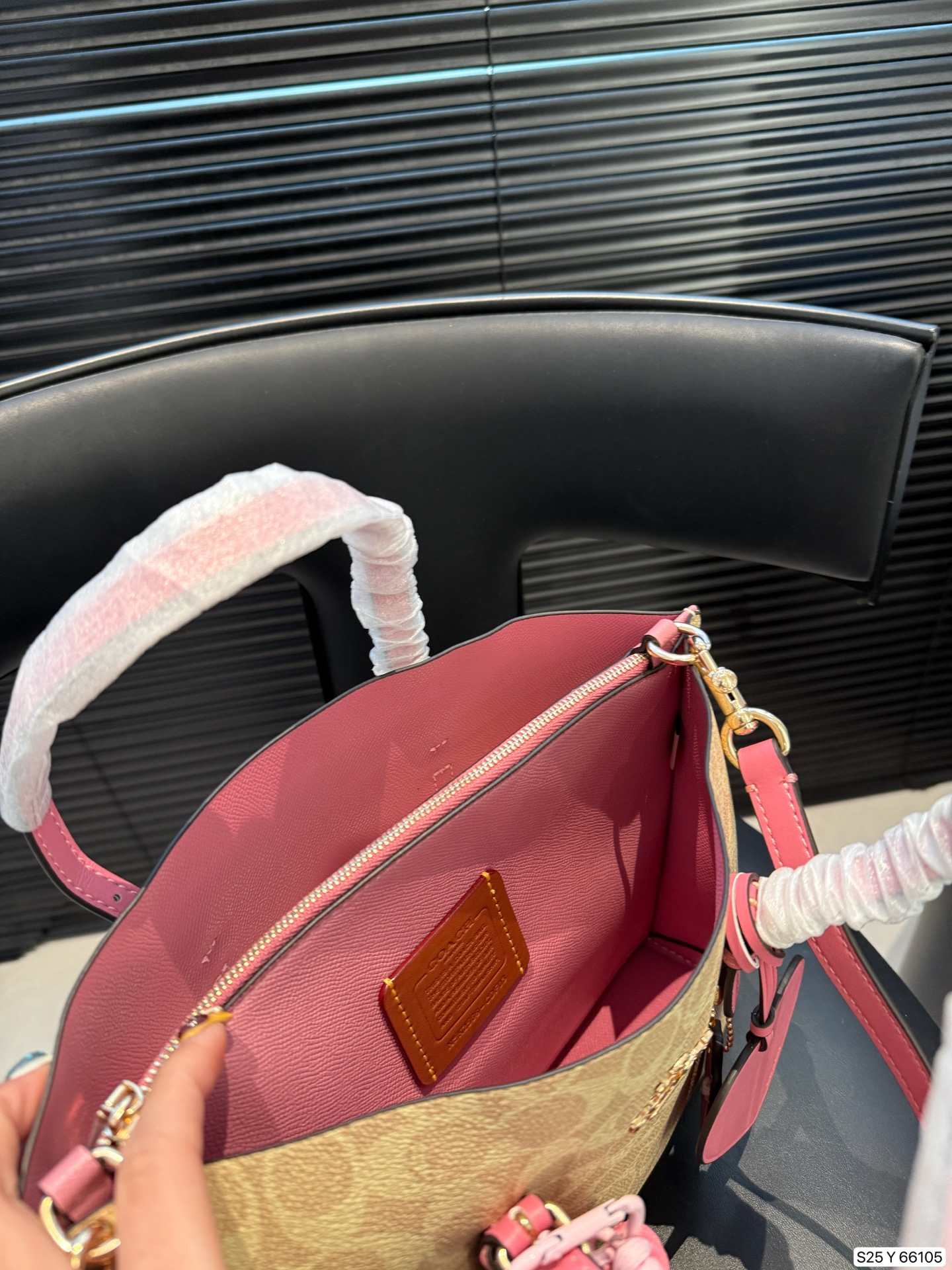 Luxury P160 25 20 Tote Bag