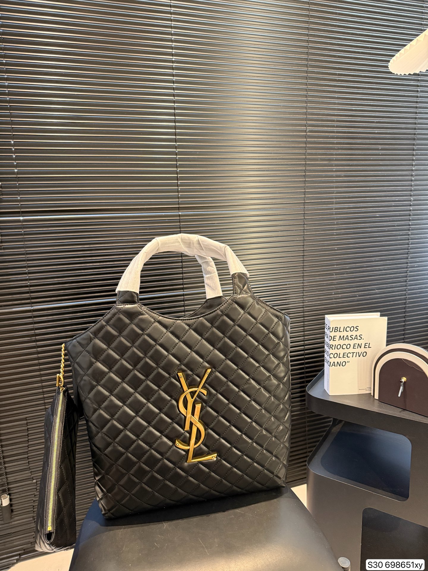 Saint Laurent P185 ICARE 37 40 Tote Bag