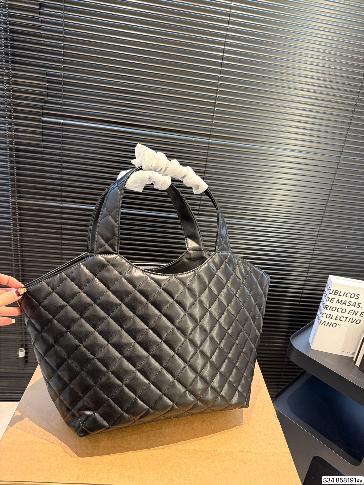 Saint Laurent P205 30 28 Tote Bag
