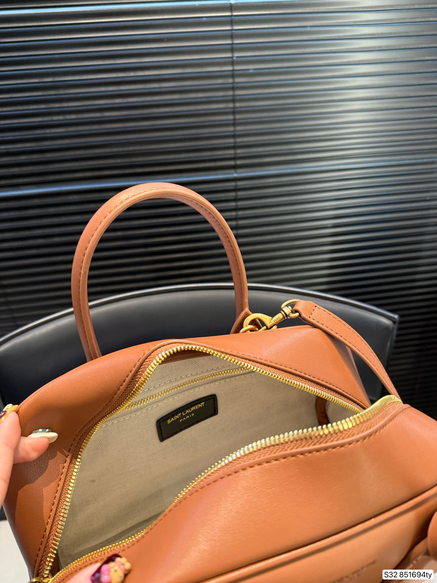 Saint Laurent P195 25 17 Bag