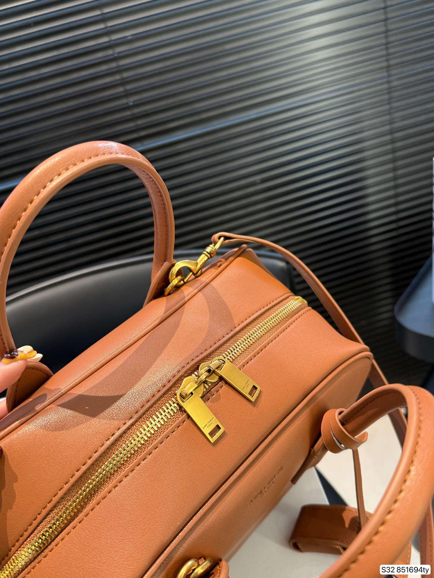 Saint Laurent P195 25 17 Bag