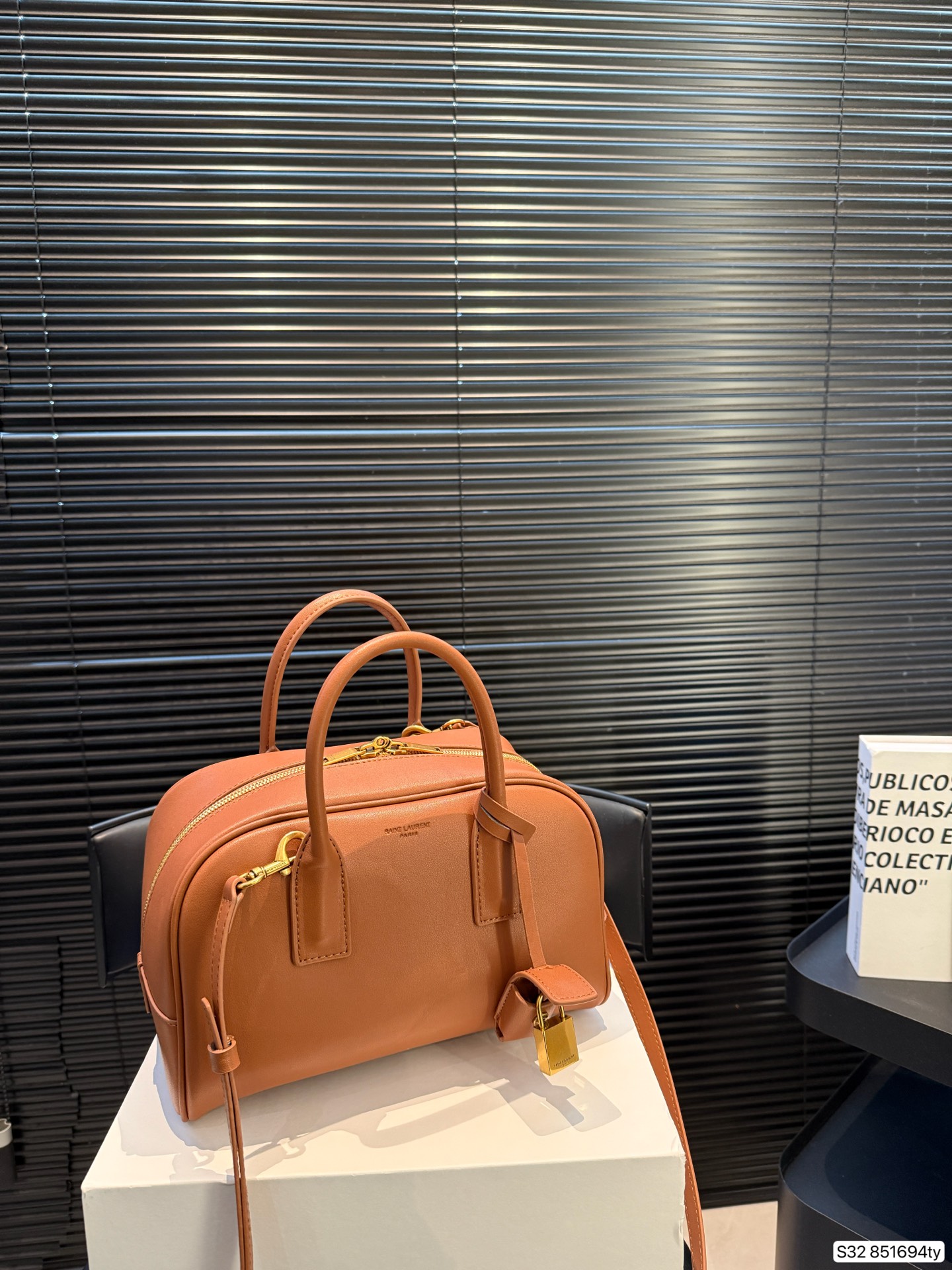Saint Laurent P195 25 17 Bag
