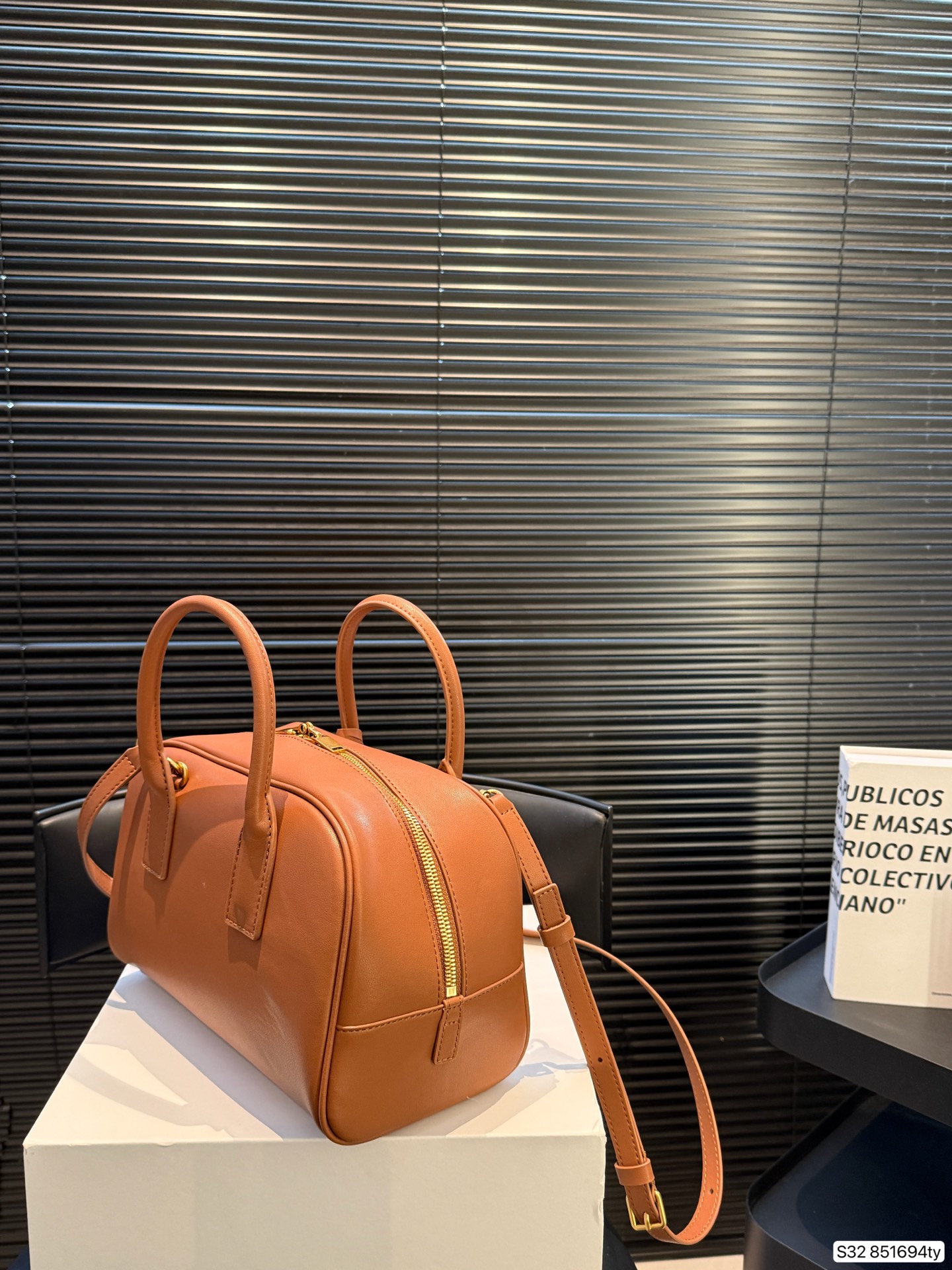 Saint Laurent P195 25 17 Bag