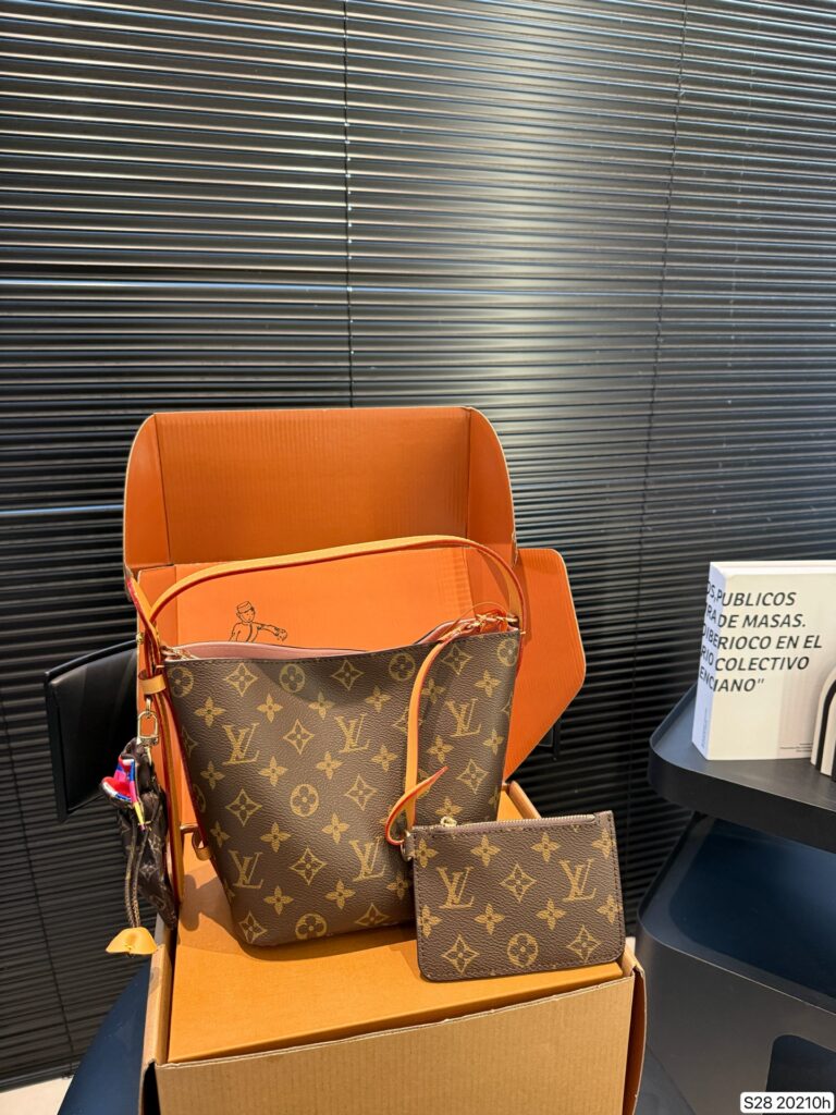 Louis Vuitton All Bb Black Bucket Bag editorial product context 2
