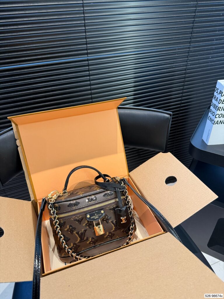 Louis Vuitton P165 19 12 Bag editorial product context 1