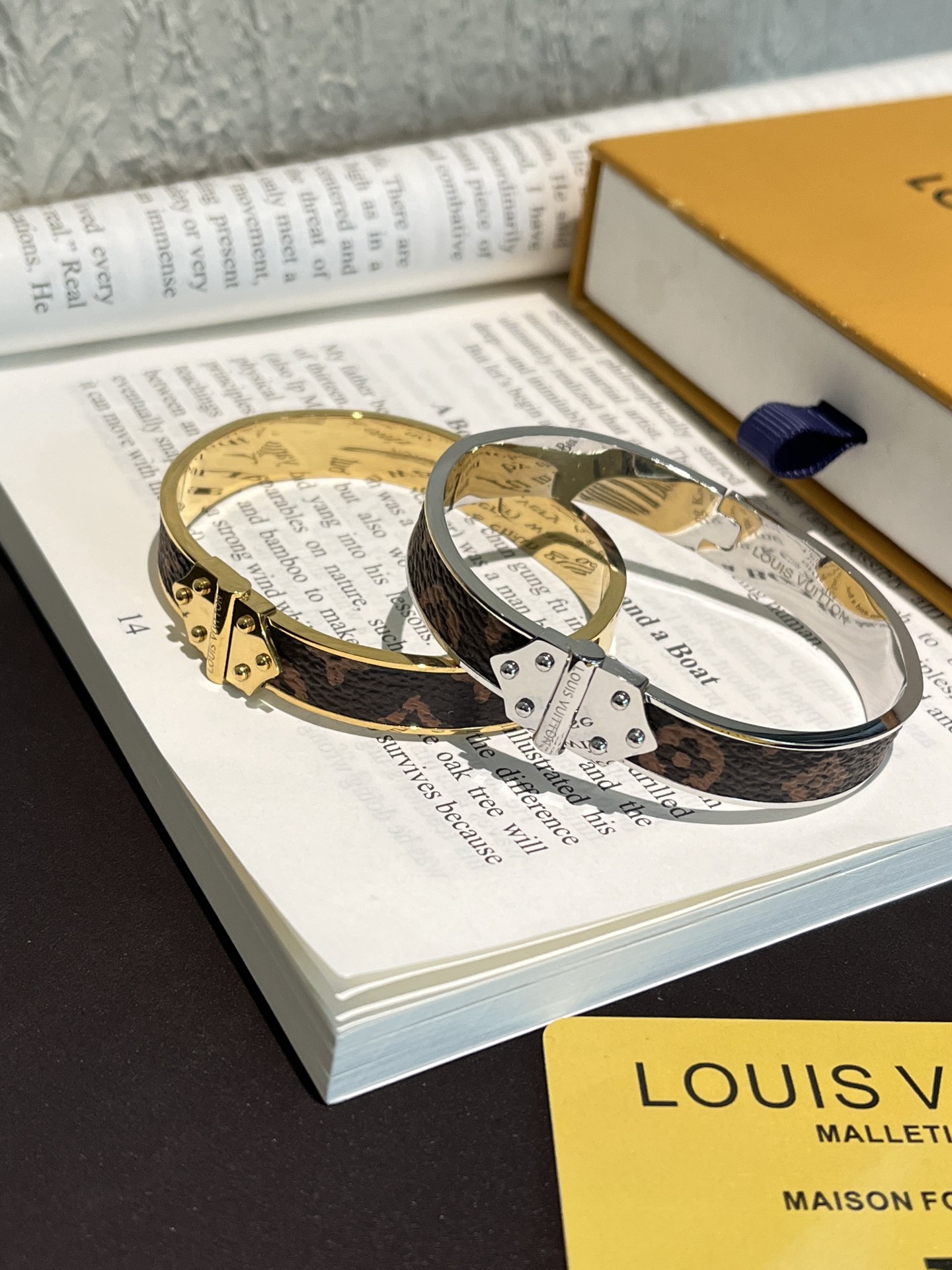 Designer S474 Bracelet