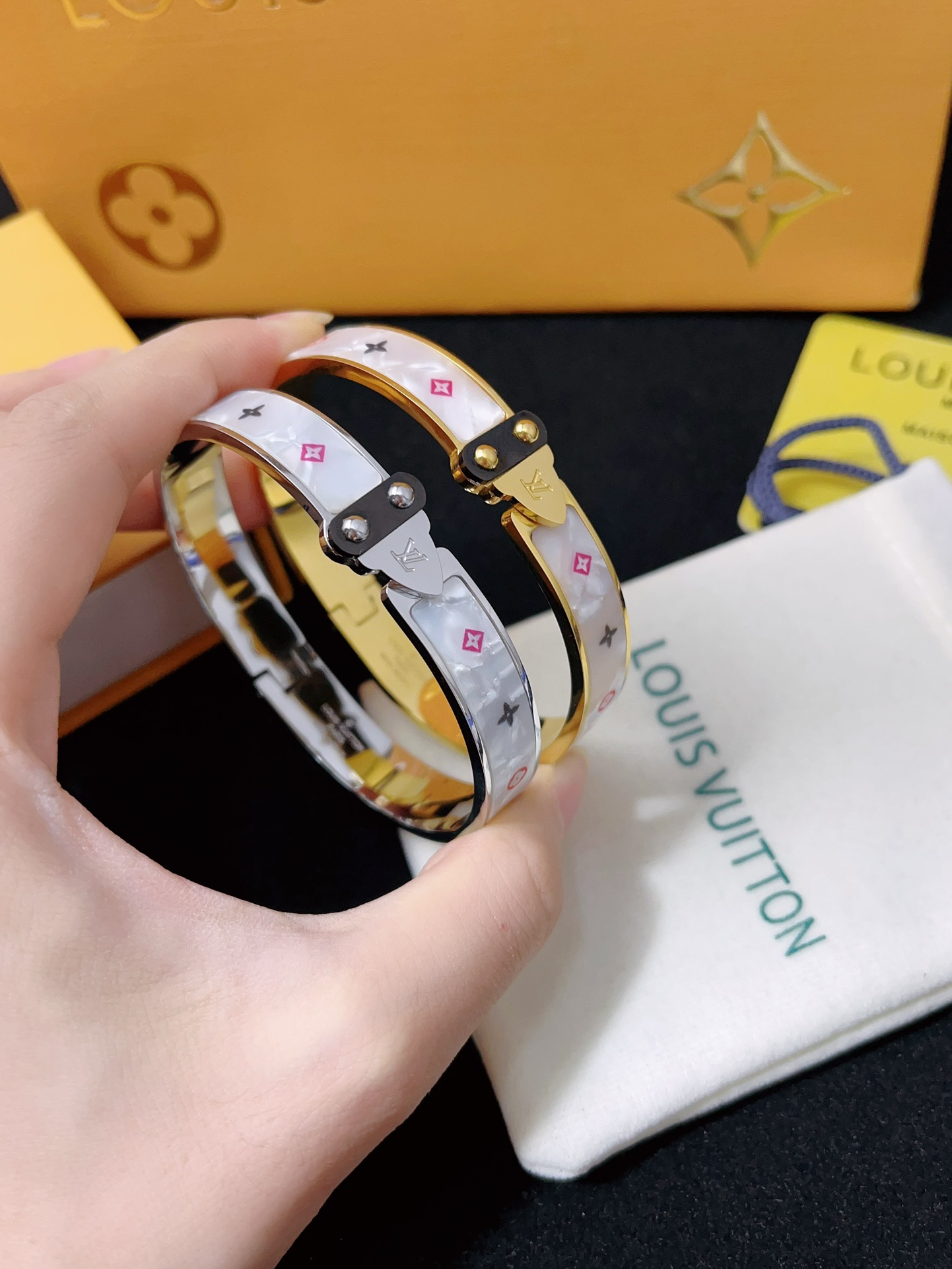 Designer S457 Bracelet