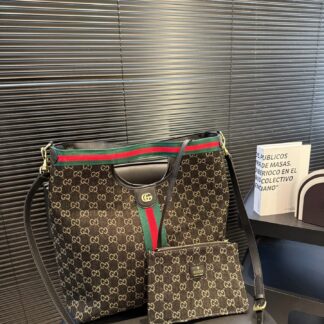 Designer P135 34 27 Tote Bag