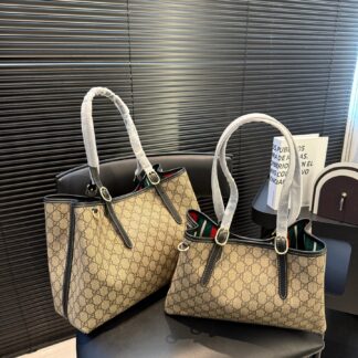 Gucci P140 P135 Emblem 35 26 30 Tote Bag Small