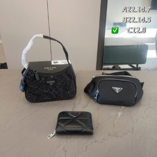 Prada p135 TOP Wallet