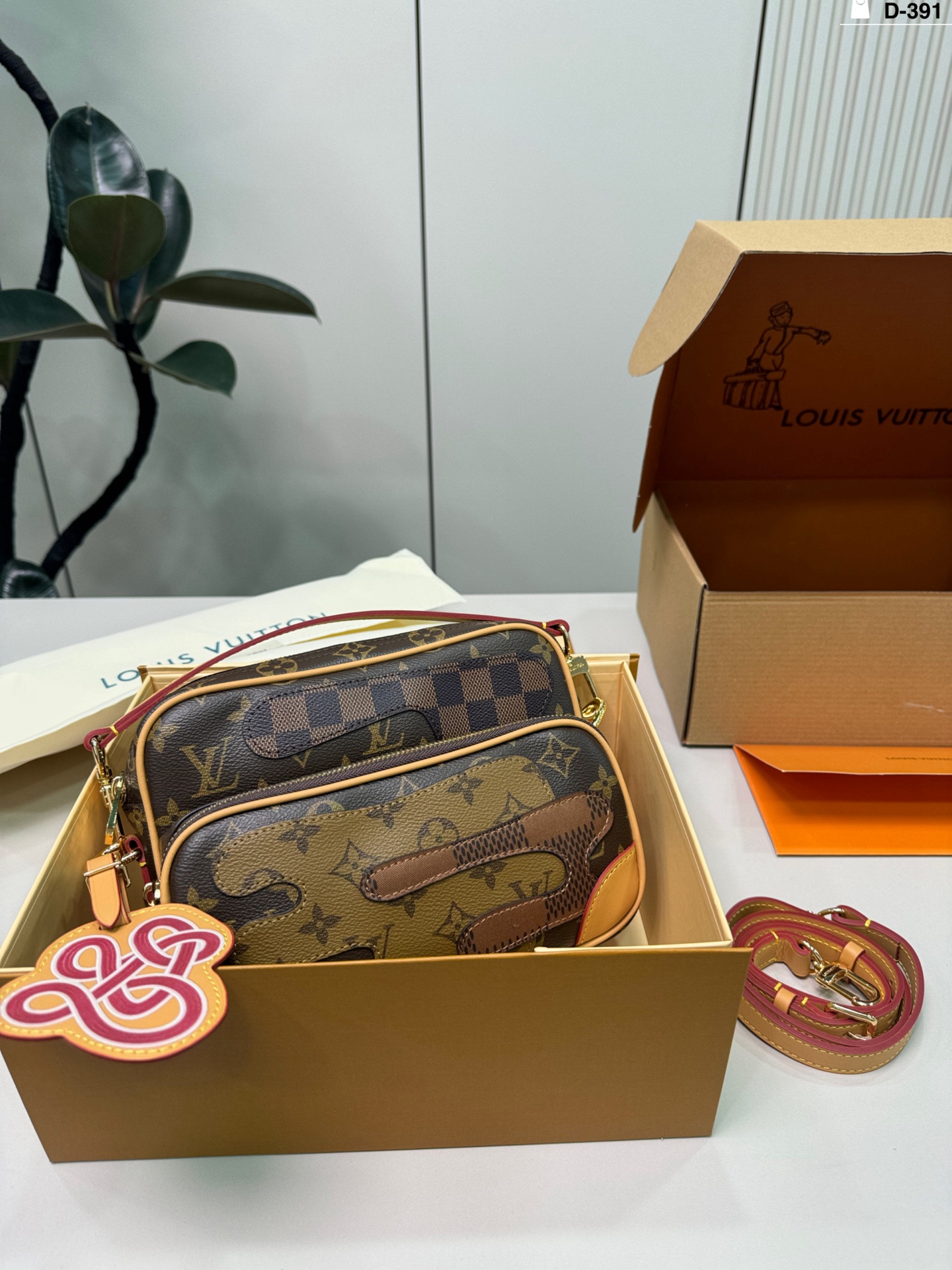 Designer p150 391 22 16 LVxNigo NIL Bags 22 x