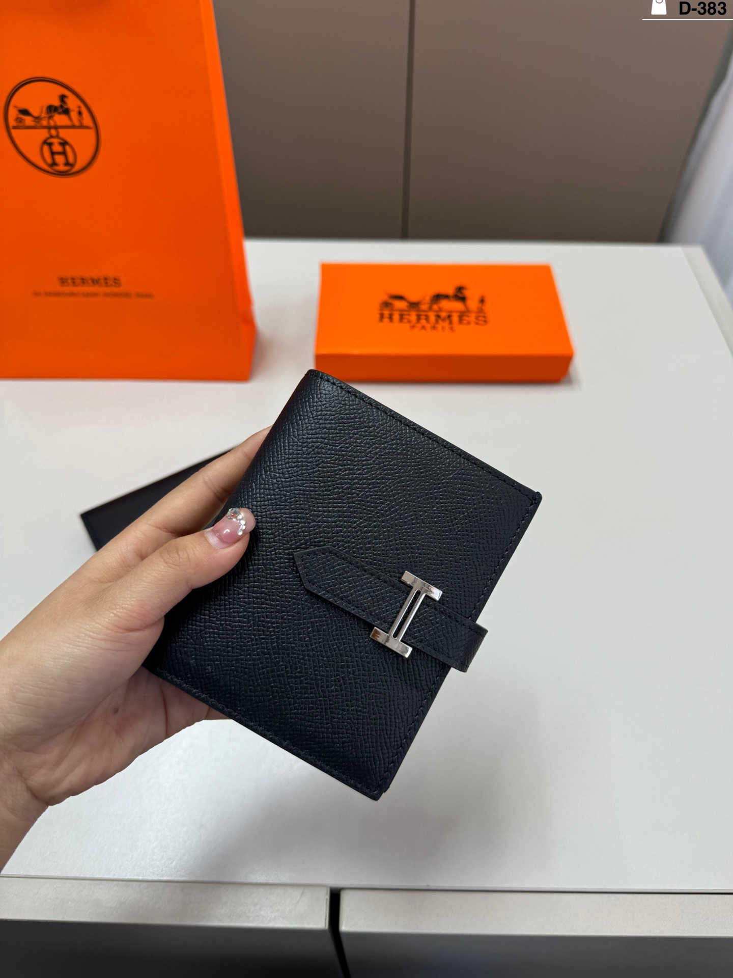 Hermes P95 383 17 10 12 Card Holder 17 x