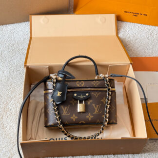 Louis Vuitton p150 Vanite Trunk Monogram 19 x11cm Crossbody Bag