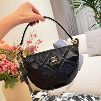Chanel p190 OK Crossbody Bag 20 cm