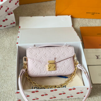 Louis Vuitton p185 Pochette Metis East west Mini 21 Crossbody Bag