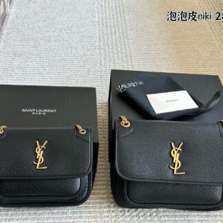 Saint Laurent niki p180 165 Bag 22 cm