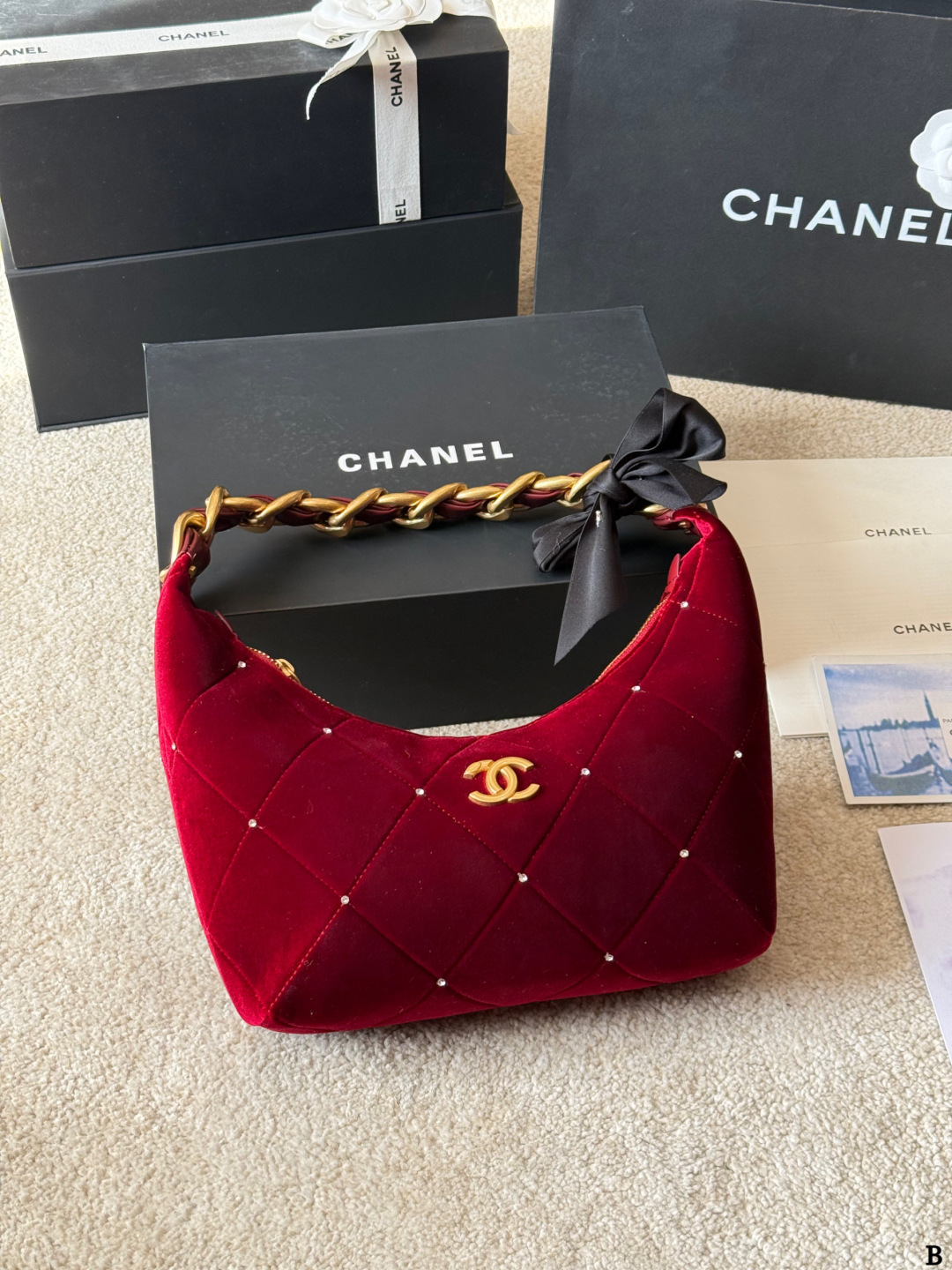 Chanel p195 Hobo CLogo x28x8cm 24 28 Bags 24 x
