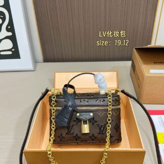 Louis Vuitton 125 19 12 Bag