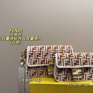 Fendi P155 25 16 P150 19 13 Crossbody Bag Small