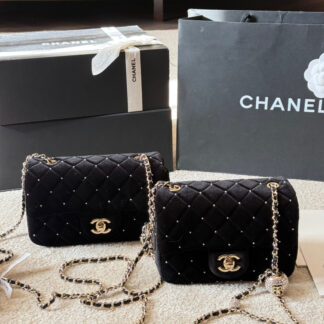 Chanel p235 p225 Arrival Bag 18 cm