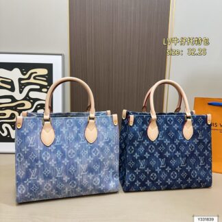 Louis Vuitton 140 32 26 Tote Bag