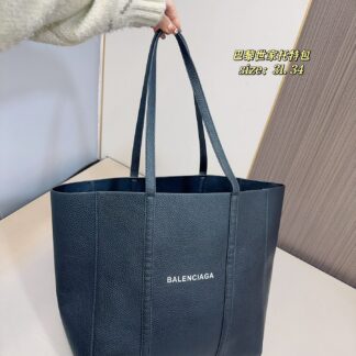 Balenciaga 120 31 34 Tote Bag