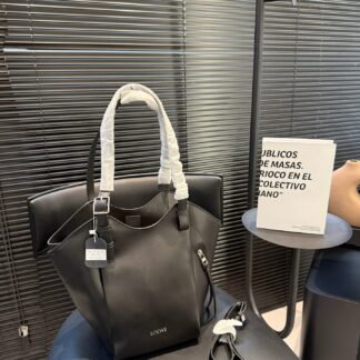 Loewe P280 Hammock Flip 16 24 2327 Crossbody Bag