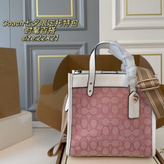 Coach P115 size 22 21 Maggie Logo Tote Bag