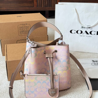 Designer p150 CAOCH Rowan Bucket 22 Crossbody Bag 20 cm