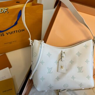 Louis Vuitton size 28 20 carryall Tote Bag