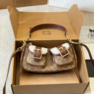 Coach p155 Ashton x12cm Clutch 1.9 x 1.1 x 0.2