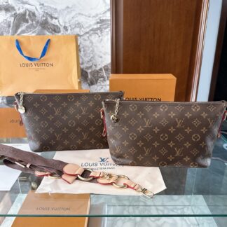 Louis Vuitton Leather Clutch Leather