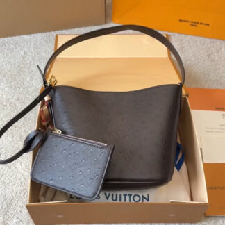 Louis Vuitton Leather Shoulder Bag Leather