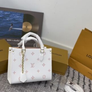 Louis Vuitton Onthego Tote Bag Leather