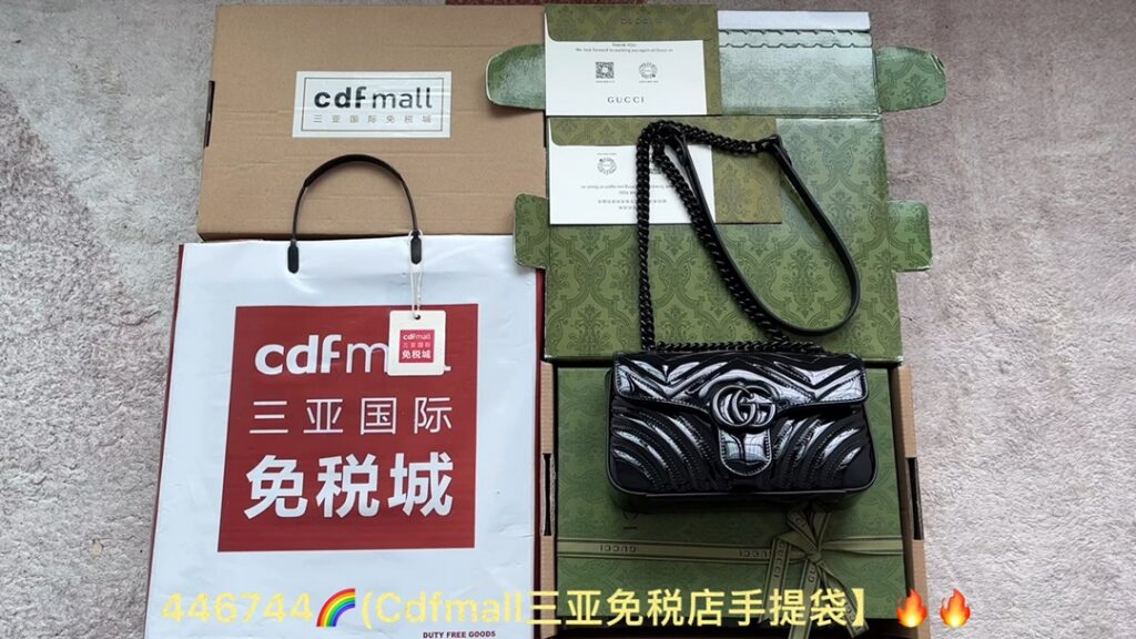 Designer K 8q Bag editorial product context 1